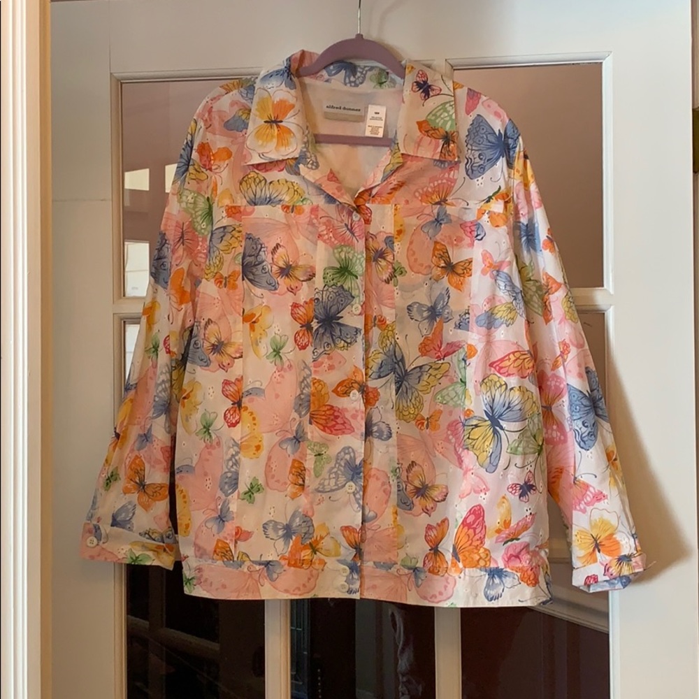 butterfly button down blouse